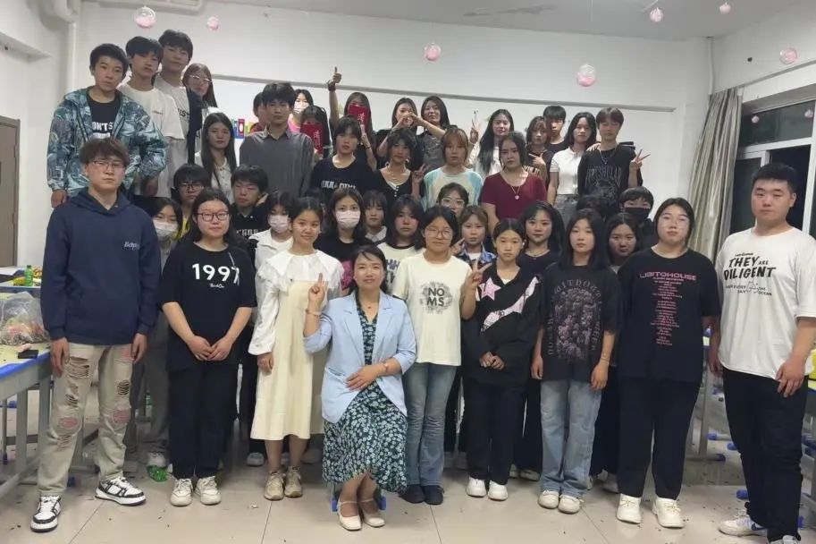 桃李不言 下自成蹊 | 优秀班主任风采萃集（二）：张凤英