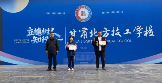 ​校园榜样·聚力同行 | 春满校园 镜遇美好