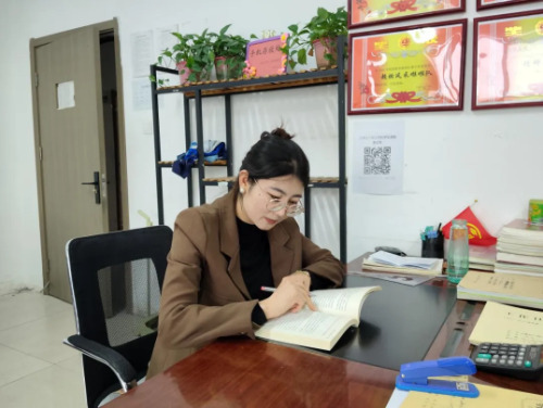 书韵校园・师者荐书 | 《悲惨世界》